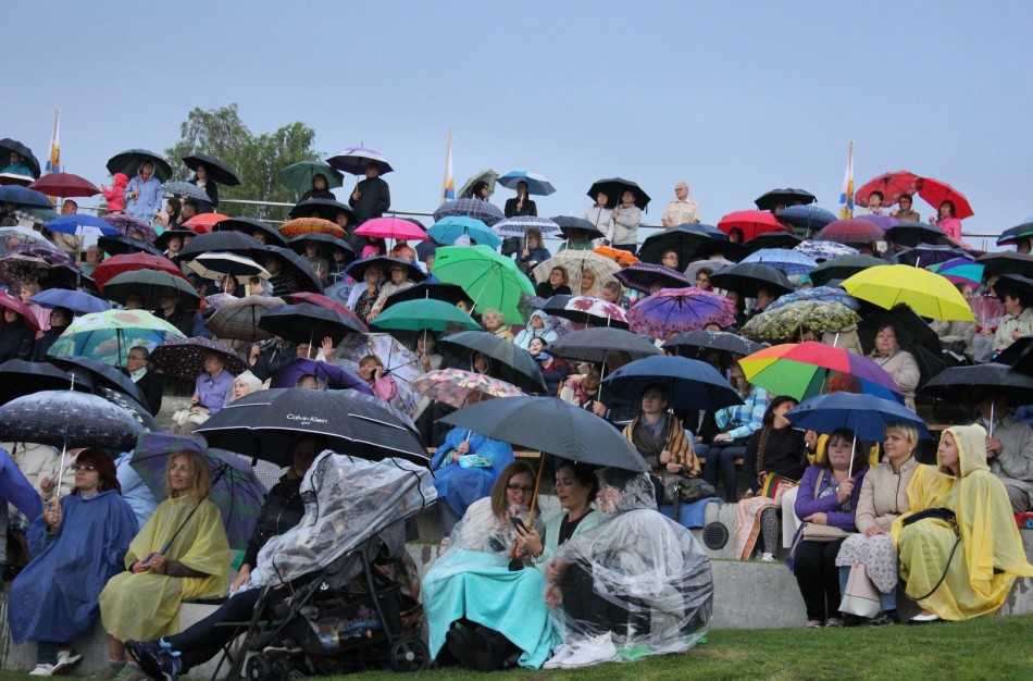 Šventiniam savaitgaliui artėjant:  ar Jonines sutiksime be lietaus?