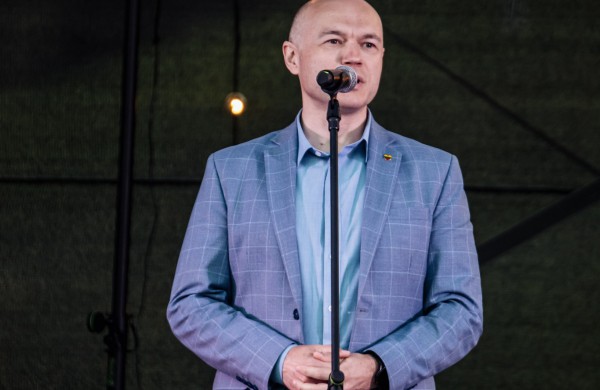 Jonaviečiai šventė Lietuvos karaliaus Mindaugo karūnavimo ir Tautiškos giesmės dieną