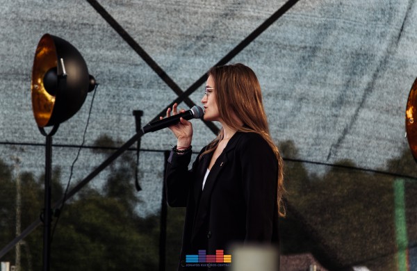 Jonaviečiai šventė Lietuvos karaliaus Mindaugo karūnavimo ir Tautiškos giesmės dieną