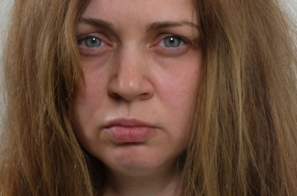 Atsiliepkite, jei atpažinote šią moterį ar perdavėte jai pinigus