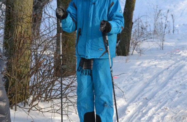 Antroji sniego diena Jonavoje palydėta čiuožynių, rogučių ir šeimų estafečių varžybomis