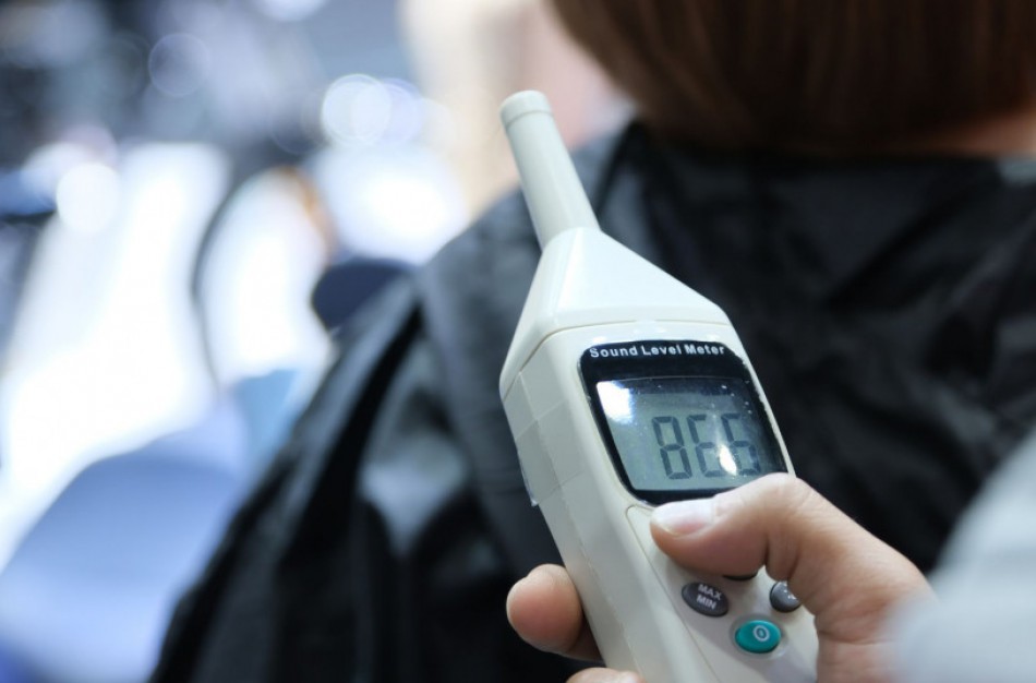 Garso izoliacija daugiabučiame gyvenamajame name: reikalavimai, kontrolė ir gyventojų teisės