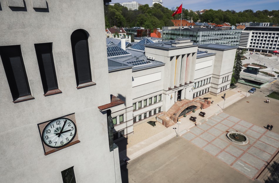 Paskutinę vasaros dieną Karo muziejuje – šuoliai paršiutais, ginkluotės pristatymai bei šventinis koncertas