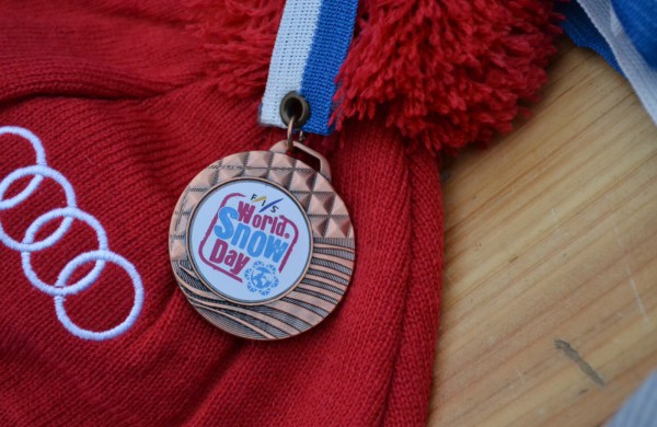 Antroji sniego diena Jonavoje palydėta čiuožynių, rogučių ir šeimų estafečių varžybomis