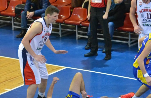 Po pergalės „Petrochema-Dextera“ įsitvirtino aštuntojoje vietoje