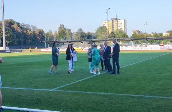 Futbolo trenerei Eglei Kazlauskienei - LFF III laipsnio ordinas