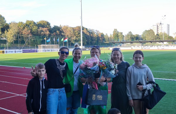 Futbolo trenerei Eglei Kazlauskienei - LFF III laipsnio ordinas