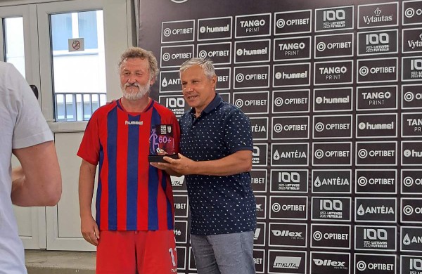 Baigėsi 2023 m. Lietuvos senjorų (60+) mažojo futbolo pirmenybės