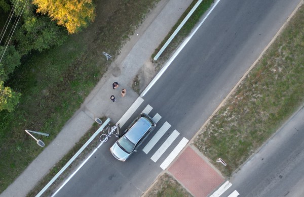 Plento gatvėje kliudytai dviratininkei prireikė medikų pagalbos