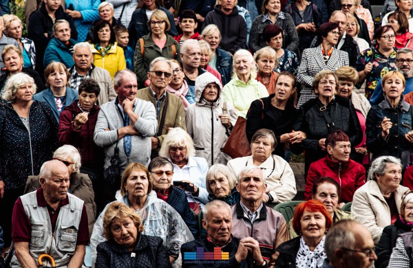 Jonavos traktieriuje šmaikščiai ir smagiai išlydėtas rugsėjis