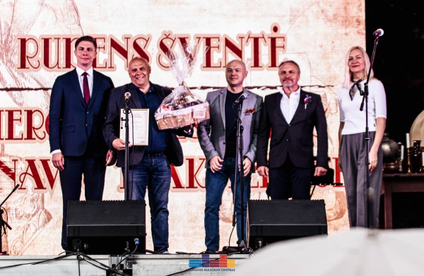 Jonavos traktieriuje šmaikščiai ir smagiai išlydėtas rugsėjis