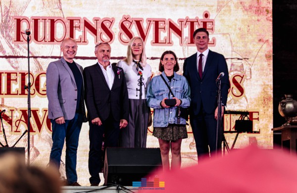 Jonavos traktieriuje šmaikščiai ir smagiai išlydėtas rugsėjis