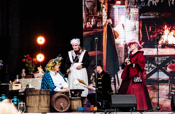 Jonavos traktieriuje šmaikščiai ir smagiai išlydėtas rugsėjis