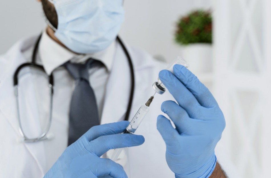 Gydymo įstaigose pradedamas skiepijimas nuo gripo ir koronaviruso vieno vizito metu