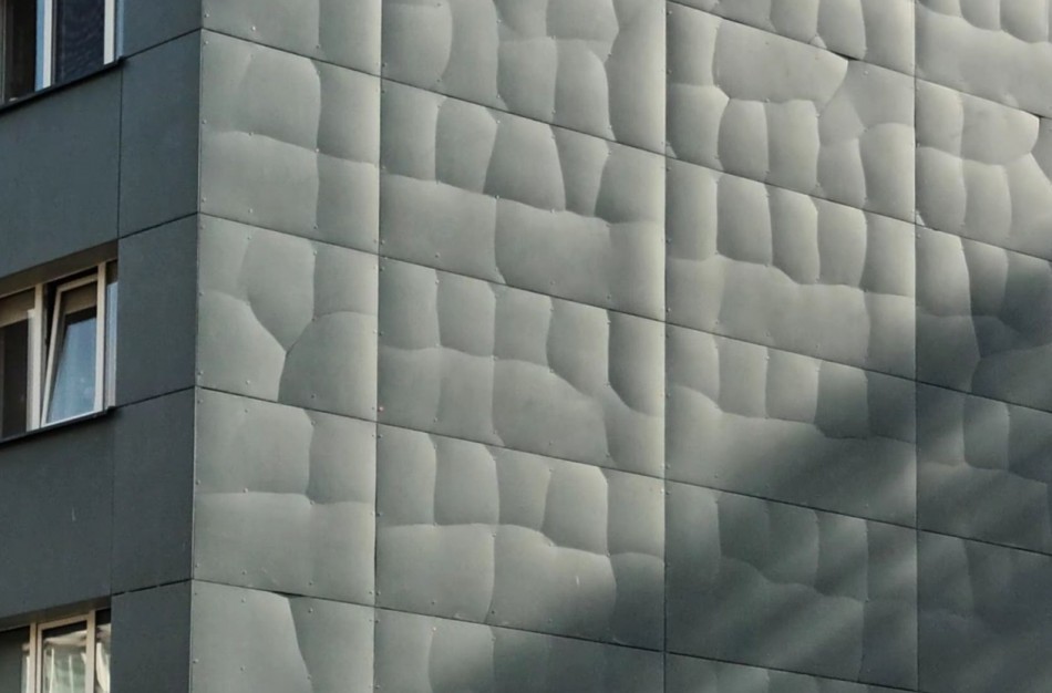 Kone per parą išpopuliarėjo Kosmonautų g. daugiabučio nuotrauka, specialistai teikia paaiškinimą 