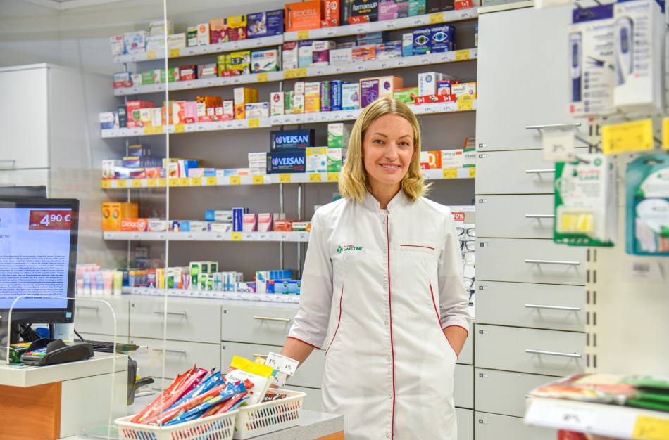 Gerklės skausmas: kada jį malšinti vaistais, o kada gali padėti šalto gėrimo stiklinė?