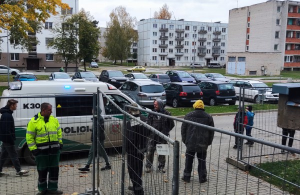 Atkasus namo pamatus rastas sprogmuo, įvestas planas ,,Skydas"