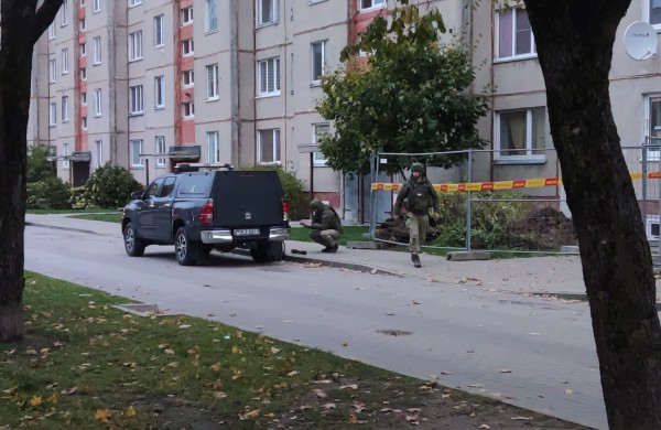 Atkasus namo pamatus rastas sprogmuo, įvestas planas ,,Skydas"