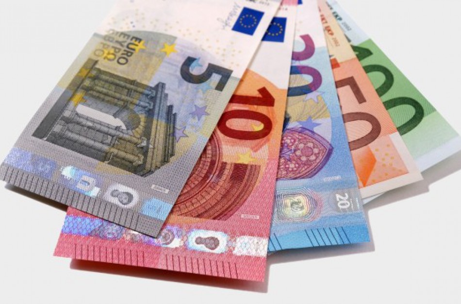 ECB kviečia dalyvauti apklausoje apie eurų banknotų kokybę