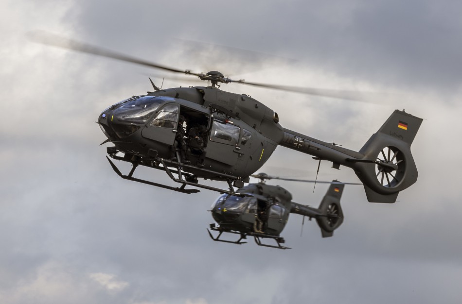 Informacija gyventojams: nenustebkite, jei matysite ir girdėsite skrendančius sraigtasparnius