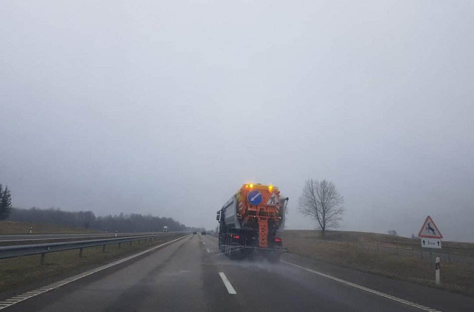 Sinoptikai žada žiemą, kelininkai jai pasiruošę 