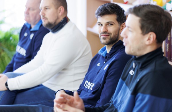 Neries pagrindinėje mokykloje – nauja krepšinio aikštelė