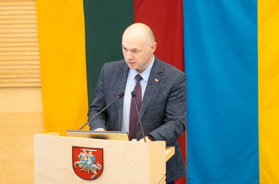 Atnaujintas finansavimas keliams nepagerins jų būklės – Seime siūlymas didinti lėšas jiems iš akcizo ir taršos mokesčio