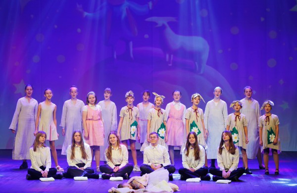 Jonavos „Neries” pagrindinei mokyklai – 25 metai