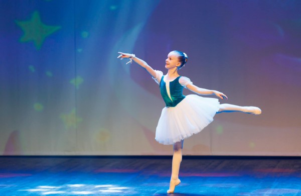 Jonavos „Neries” pagrindinei mokyklai – 25 metai