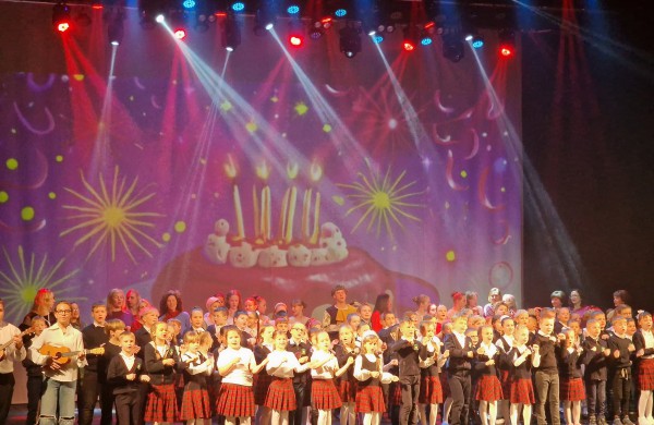 Jonavos „Neries” pagrindinei mokyklai – 25 metai