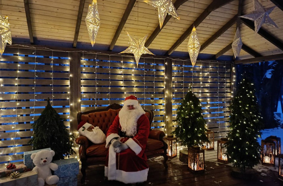 Barborlaukio dvaro Kalėdų kiemelyje  - šventinė nuotaika ir linksmybės tiek mažiems, tiek dideliems