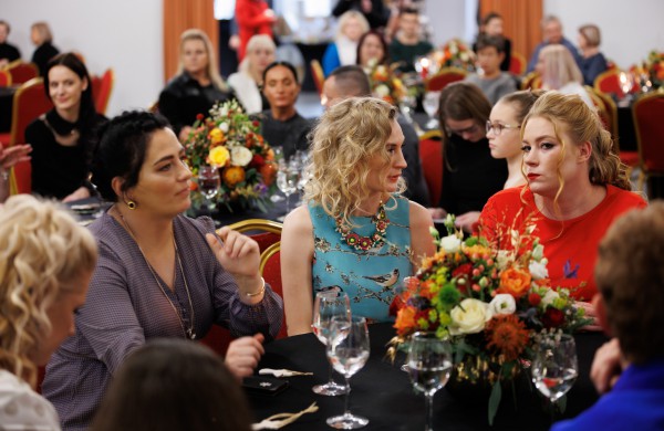 Jonavoje įvyko projekto „Padovanok suknelę“ finalinis renginys