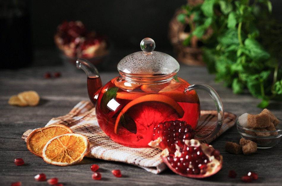 Švenčiant arbatos dieną dietologės pataria, kurios rūšys padės sužvalėti, o kurios – nurimti