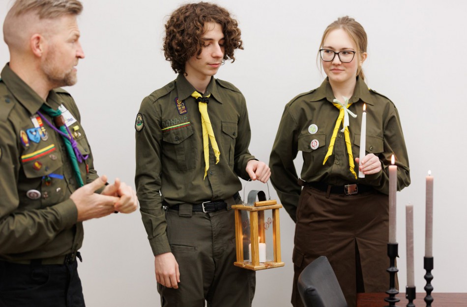 Skautai į Jonavą atnešė Betliejaus taikos ugnį