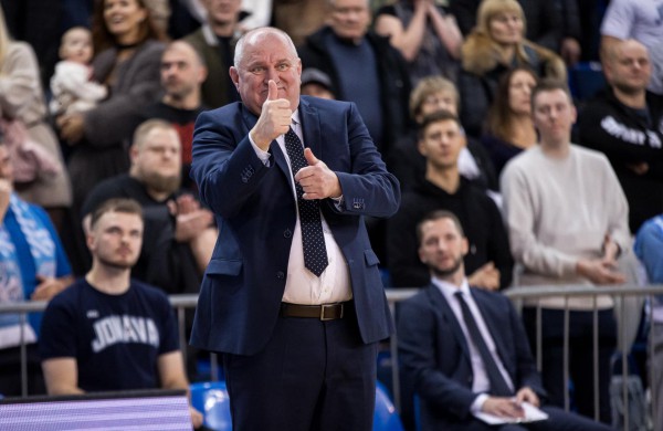 Jonavos „CBet“ treneris V.Šeškus: jei pridėsite mums milijoną – aš nepažadu geresnių rezultatų