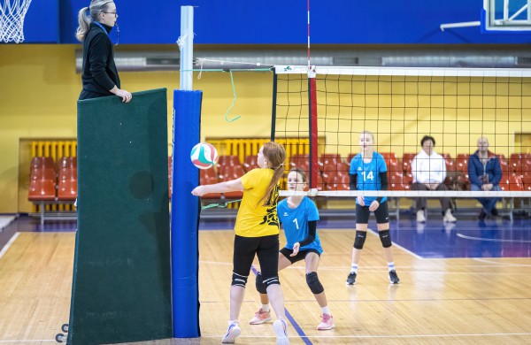 Pasibaigė tarptautinis tinklinio turnyras ,,Kalėdinė taurė 2023"