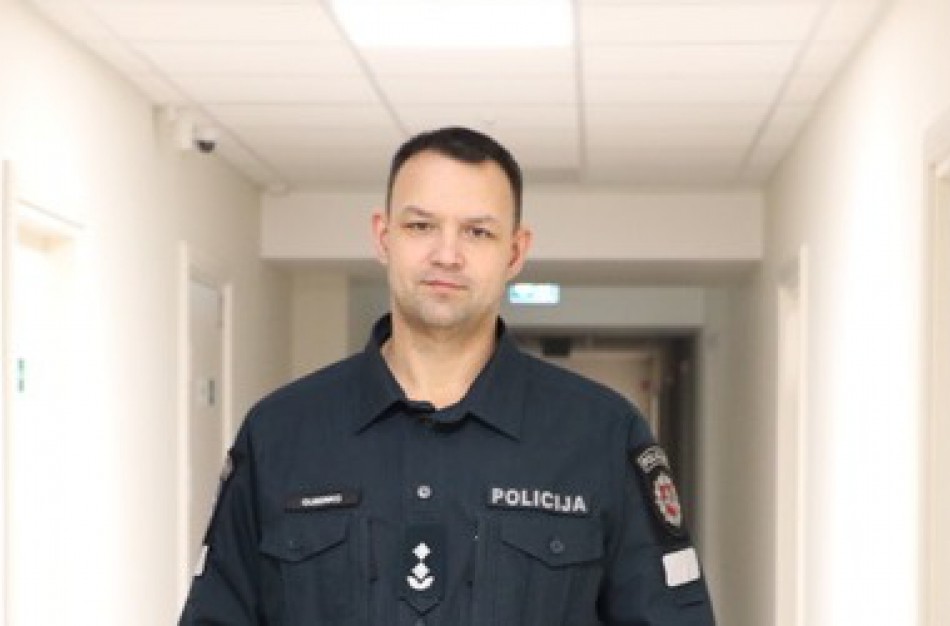 Suintensyvėjus sukčiams, policijos pareigūnai pataria vertinti gaunamą informaciją kritiškai