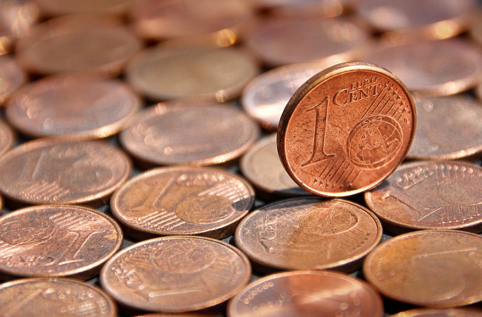 Svarstoma sumažinti 1 ir 2 euro centų monetų naudojimą: „Atviro Seimo“ platformoje laukiama piliečių pasiūlymų