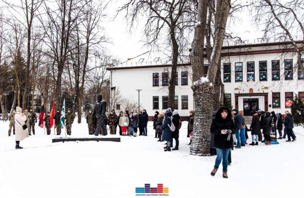 Sausio 13-ąją Neries pakrantėje pagerbtas Laisvės gynėjų atminimas