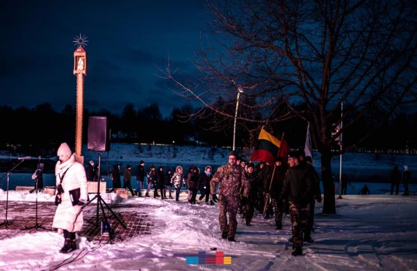 Sausio 13-ąją Neries pakrantėje pagerbtas Laisvės gynėjų atminimas