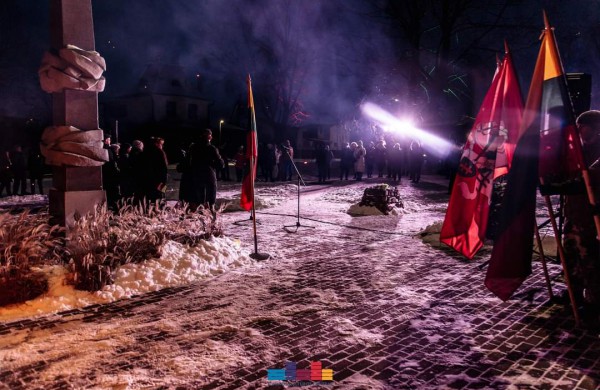 Sausio 13-ąją Neries pakrantėje pagerbtas Laisvės gynėjų atminimas