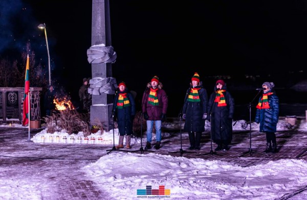 Sausio 13-ąją Neries pakrantėje pagerbtas Laisvės gynėjų atminimas