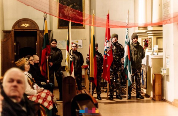 Sausio 13-ąją Neries pakrantėje pagerbtas Laisvės gynėjų atminimas