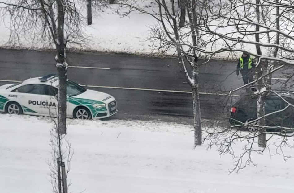 Pareigūnai Kaune, Kėdainiuose ir Jonavoje patikrino apie 4,5 tūkst. transporto priemonių