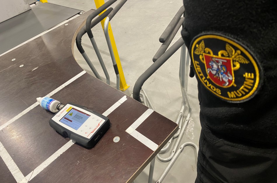 Muitininkai nešiojamais spektrometrais  galės nustatyti prekių cheminę sudėtį