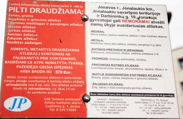 Aikštelės prie konteinerių virsta sąvartynais