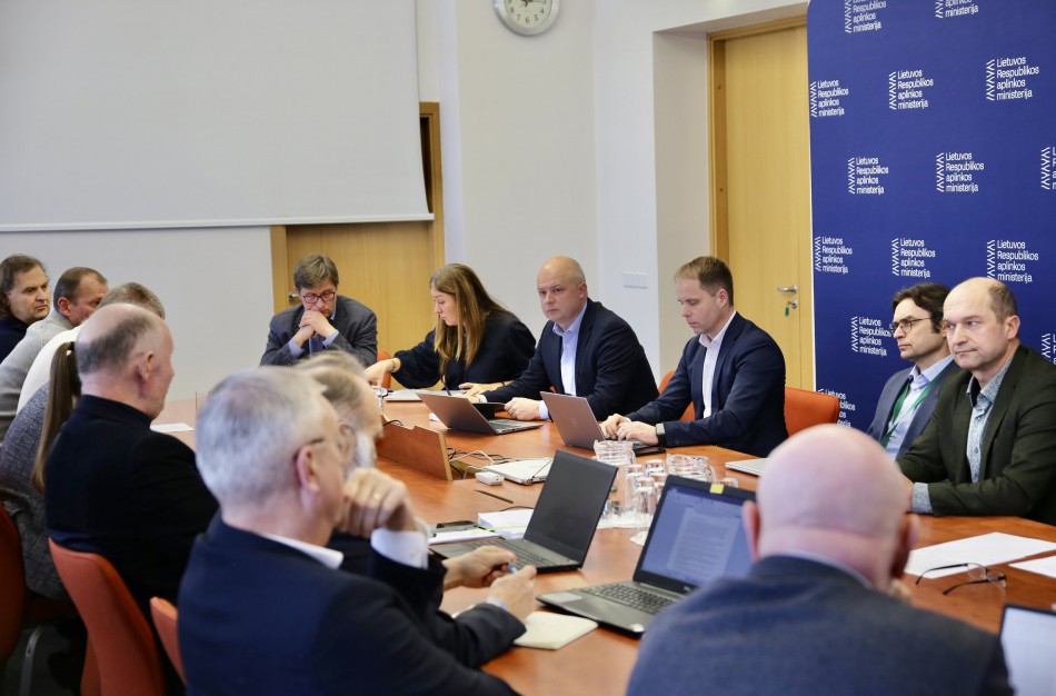 Aplinkos ministerija: Privačių miškų savininkų iškeltoms problemoms bus ieškoma skubių sprendimų