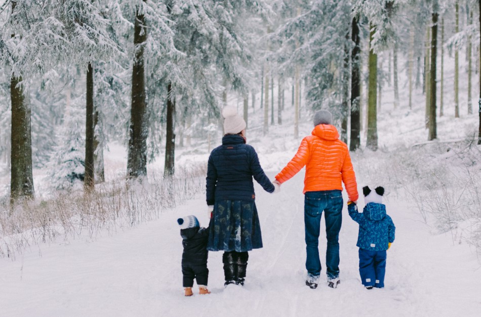 Laisvalaikis miške žiemą: ką reikia žinoti siekiant poilsiauti atsakingai