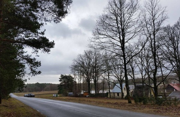 Neryje kyla vanduo, užsemtos kelios sodų bendrijos, automobiliai