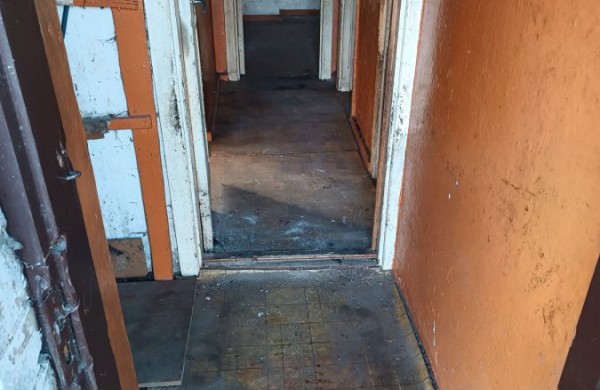 Skelbiamas 3 kamb. buto Klevų g. 6-2, Ručiūnų k., su priklausiniais pardavimo aukcionas